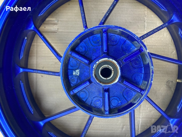 Задна джанта 17 за мотор Ямаха, снимка 2 - Гуми и джанти - 52239079