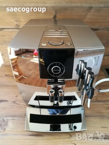 Кафе автомат Jura Impressa J9 Chrome One Touch, снимка 2 - Кафемашини - 52340947