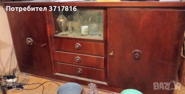 Продавам мебели масив