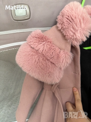 Rozovo palto s cerna roklya , снимка 2 - Други - 53109262