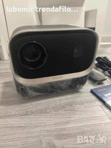 Чисто нов Jimveo E18 Мини Проектор — Full HD 1080p, Bluetooth, HDMI, USB, 360° ротация, снимка 1