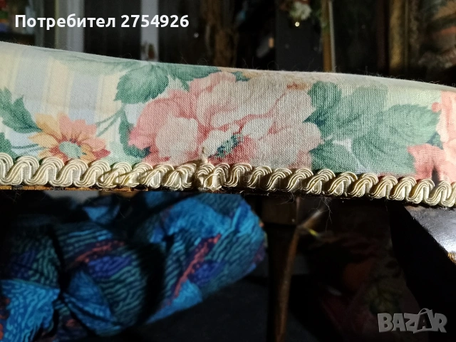 бъбрековидна табуретка в стил винтидж -рози, снимка 2 - Дивани и мека мебел - 53309443