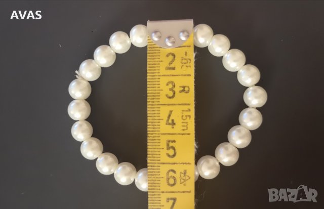 Нежна гривна с бели перли, снимка 3 - Гривни - 29992815