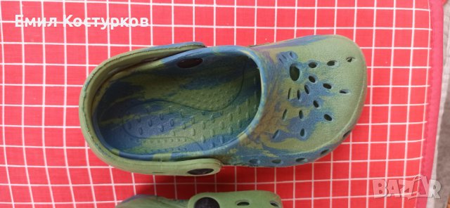 Продавам детски джапанки/кроксове - 25/26 , но отговарят на 27/28, снимка 3 - Детски джапанки - 37828914