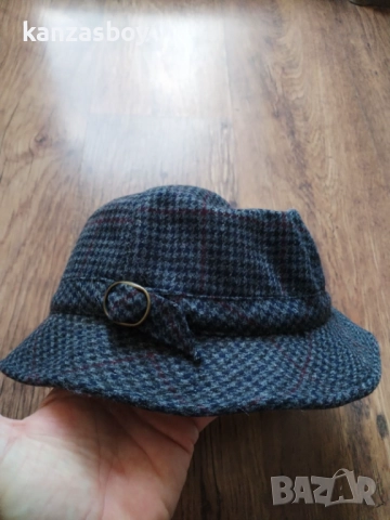 alfonso d'este - страхотна шапка КАТО НОВА, снимка 10 - Шапки - 52793888