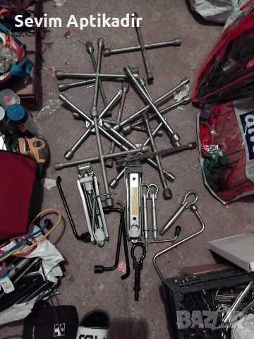 Кръстачки крикове и куки