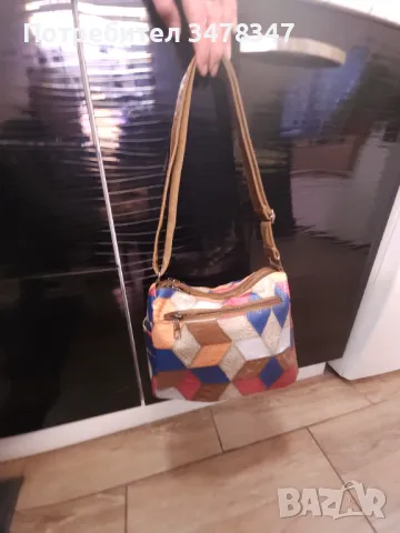 Дамска чанта, снимка 3 - Чанти - 48561184