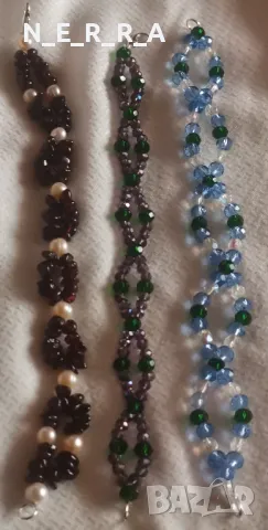 Гривни от кристали и естествени камъни