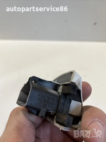 Капачка за дръжката отпред лява, Уайт за Mercedes W212 (2012) A2047600320