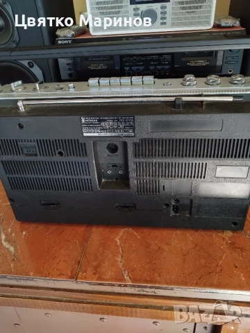 Радио касетофон Hitachi trk 8110e, снимка 9 - Радиокасетофони, транзистори - 51430592