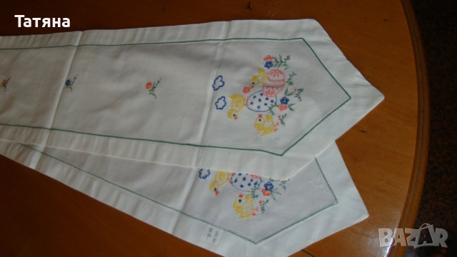 ПОКРИВКИ /апликации и бродерия/, снимка 17 - Покривки за маси - 51709207