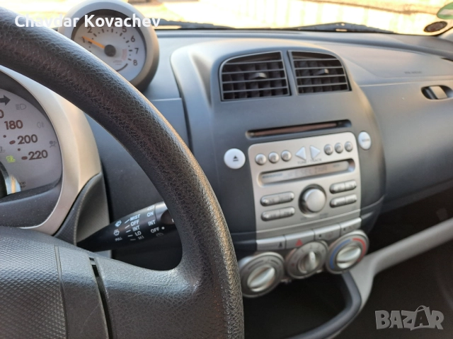 Daihatsu Sirion, снимка 4 - Автомобили и джипове - 52893152