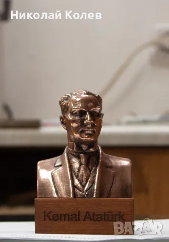 Бюстове на революционери-Ленин,Че Гевара,Атататюрк, снимка 7 - Други ценни предмети - 48150608