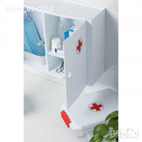 Медицински шкаф за баня , снимка 2 - Шкафове - 31829535