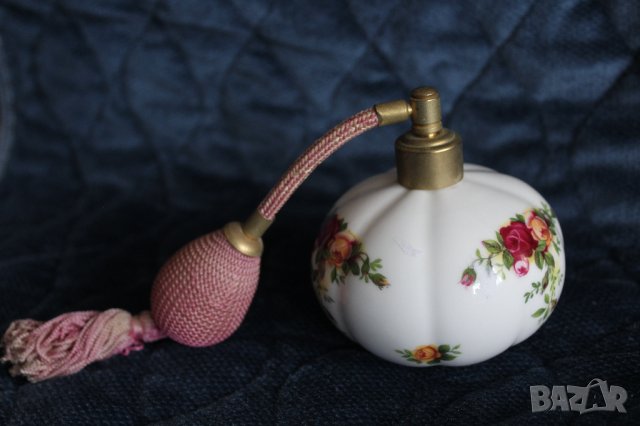 Винтидж бутилка за парфюм Royal Albert, снимка 6 - Антикварни и старинни предмети - 42866256