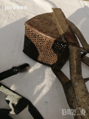 Стара машинка за мелене на орехи, снимка 3 - Други - 52914823