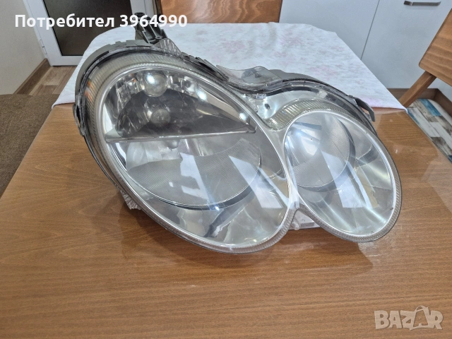 Оригинален десен фар за Мерцедес CLK W209 