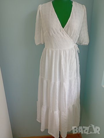 Бяла рокля Monki 38/M, снимка 8 - Рокли - 37115239