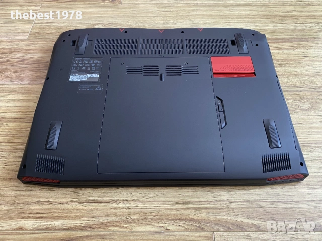 17.3 Predator G9`i7-6700HQ/GTX 1070-8GB/16GB DDR4/256GB SSD+1TB/75Hz FHD IPS, снимка 8 - Лаптопи за игри - 54031382