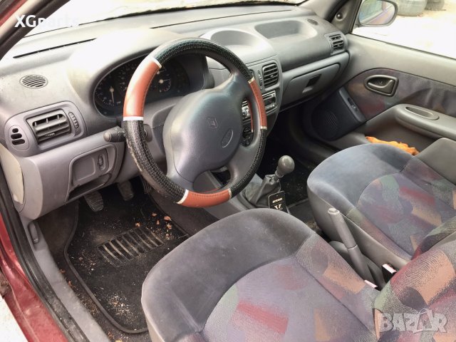 Renault Clio 1.2 2000г на части, снимка 3 - Автомобили и джипове - 42468270