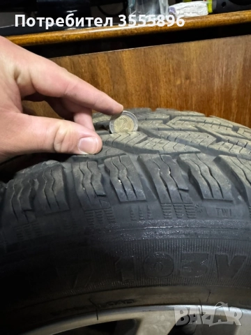 Зимни гуми 235/45/17, снимка 6 - Гуми и джанти - 51950584