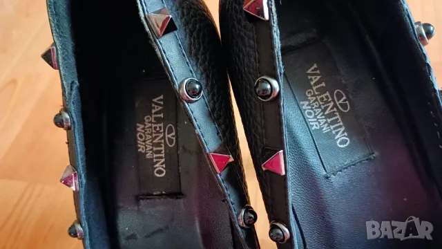  Valentino оригинални + подарък, снимка 3 - Дамски обувки на ток - 56530878