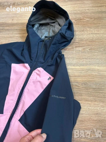 Висок клас дамска трисолойна мембрана Peak Performance Daybreak Waterproof Jacket , L размер , снимка 6 - Якета - 54203057