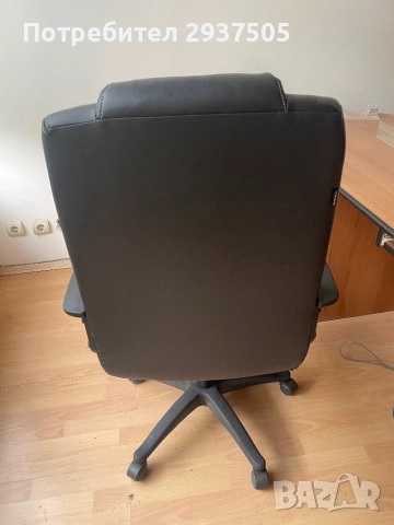 Офис стол, снимка 3 - Столове за офис - 51878053