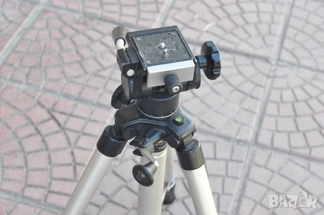 Трипод за фотоапарати и видеокамери Hitachi VK-CS 57, снимка 11 - Чанти, стативи, аксесоари - 53111801