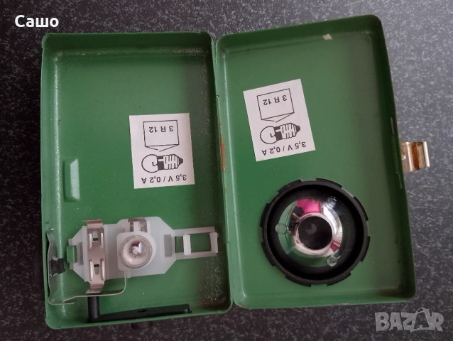 Метално фенерче , снимка 2 - Антикварни и старинни предмети - 54340802