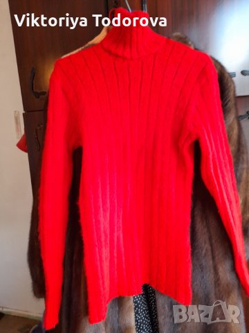 Дамски пуловер-ръчно плетиво 