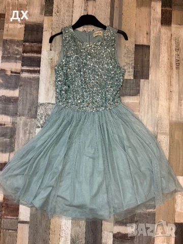 Рокля с пайети и тюл Lace & Beads