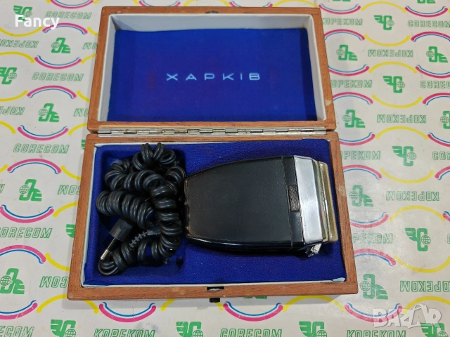 Стара електрическа Самобръсначка Харков, снимка 3 - Антикварни и старинни предмети - 53128330