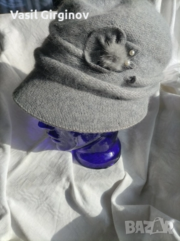 Дамска шапка