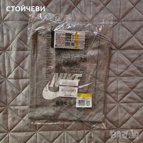 Тениска NIKE, снимка 2 - Детски тениски и потници - 49827520
