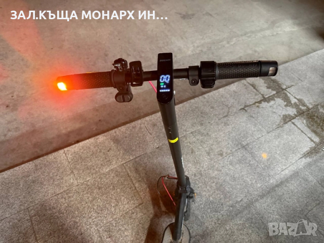 Електрическа тротинетка Ducati Pro-I,350W/+зарядно, снимка 7 - Друга електроника - 51685906