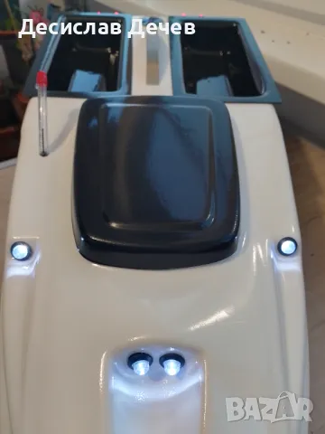 Лодка за захранка , снимка 8 - Такъми - 49927072