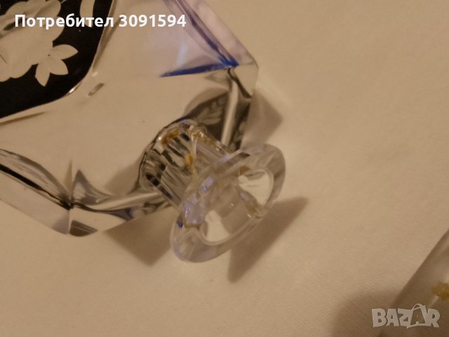  Арт Деко -1920г"Кристални бутилки за парфюми с  декорация цветя - арт деко"  , снимка 8 - Антикварни и старинни предмети - 42794251