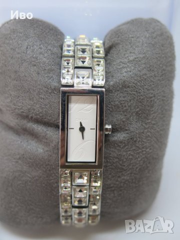 Дамски часовник с кристали DKNY NY3971, снимка 2 - Дамски - 44371930