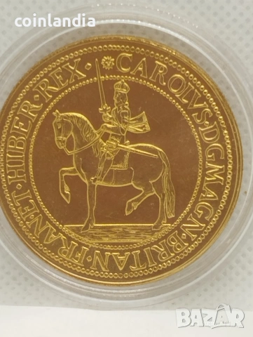 позлатена монета репродукция 