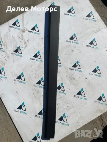 51137352091 лайсна за предна лява врата от BMW X1 X DRIVE 20i, 192 h.p., automatic, B48A20 engine