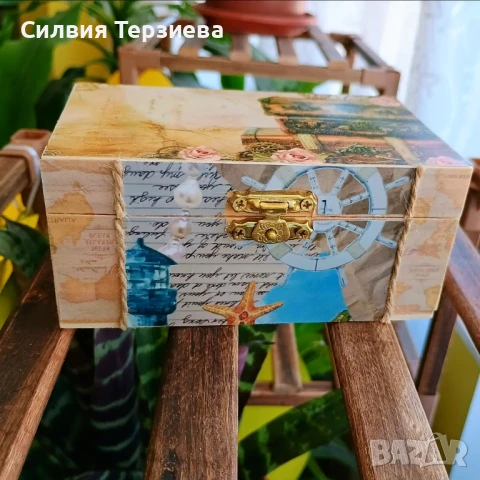 Ръчно изработена дървена кутия "Бисери в куфари" с колекция 21 вдъхновяващи карти , снимка 4 - Декорация за дома - 50609109