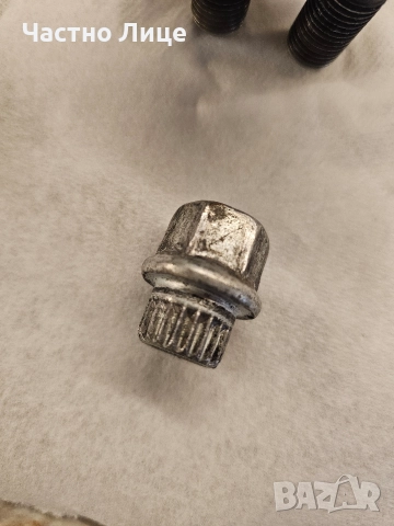 Секретни болтове за BMW оригинални, снимка 6 - Аксесоари и консумативи - 51491658