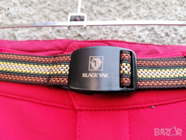 Продавам нов червен качествен топъл софт шел дамски панталон Black Yak , снимка 12 - Панталони - 38319902