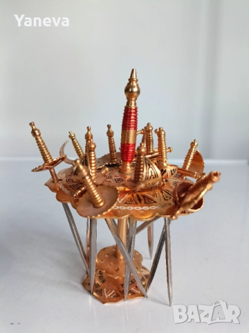 Vintage комплект месингови , коктейлни шишчета с форма на мечове от Толедо, Испания, със стойка , снимка 4 - Статуетки - 52484730