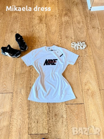 Продавам супер свежа тениска Nike в оверсайз модел с 3/4 ръкав. Цветът е бял., снимка 7 - Тениски - 53882207