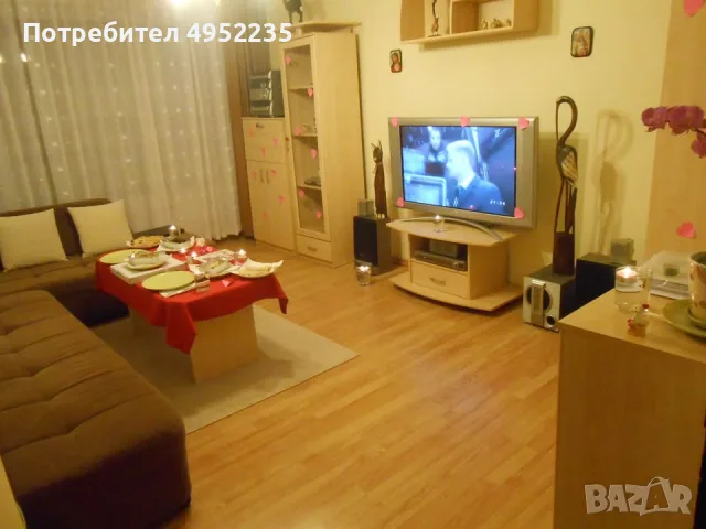 обзавеждане за всекидневна гардероб,етажерка,тв маса,4 отделни секции и маса, снимка 2 - Секции и витрини - 56241677