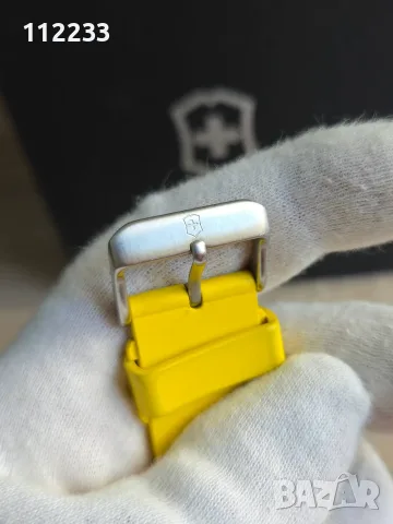 Victorinox I.N.O.X Professional Diver Yellow, снимка 9 - Мъжки - 56099814