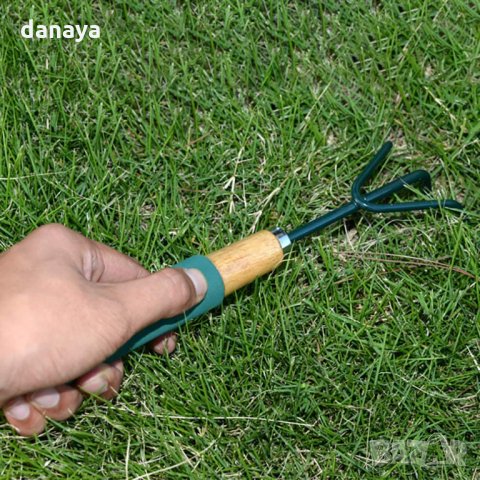 1559 Ръчен градински инструмент разрохвател с 3 зъба, снимка 2 - Други инструменти - 29517709