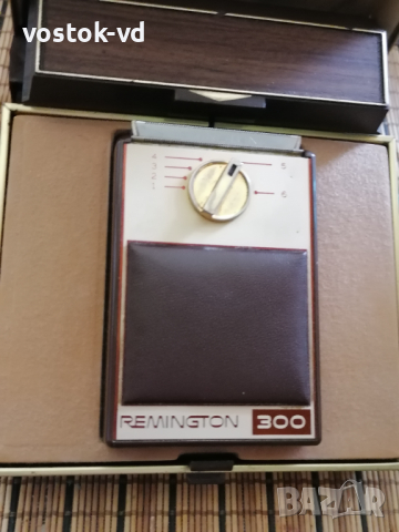 REMINGTON SELECTRIC 300 SHAVER DE LUXE, снимка 6 - Антикварни и старинни предмети - 44808048